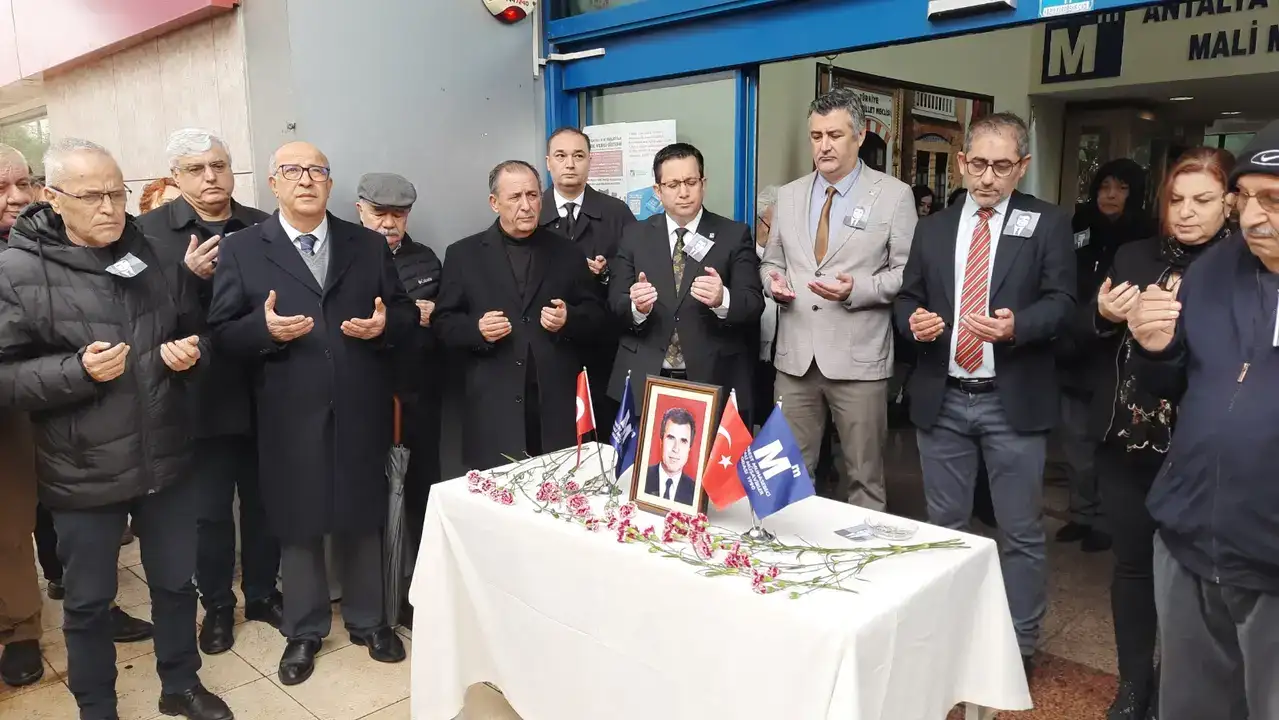 ASMO Kurucu Başkanı Cemal Gültekin Son Yolculuğuna Uğurlandı 16